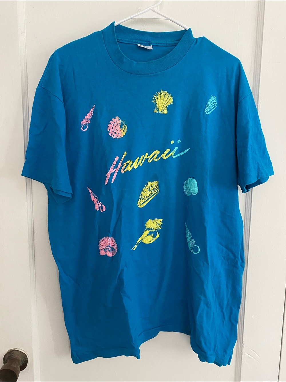 80s-Style Vintage Hawaii T-Shirt